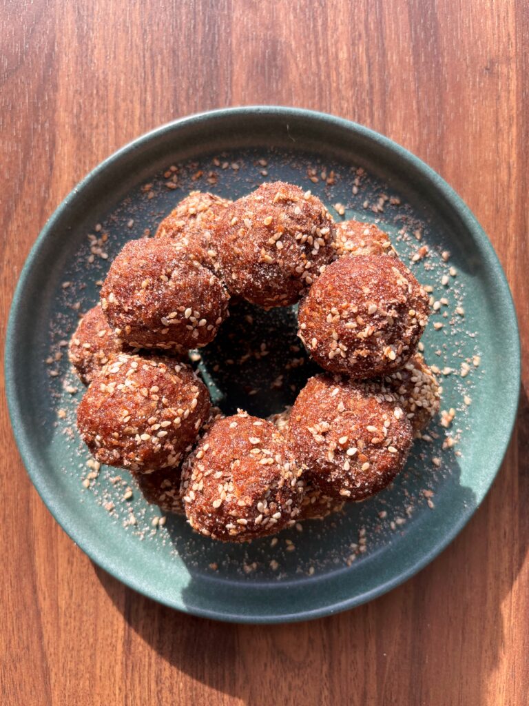 Sesame Cinnamon Snack Bites